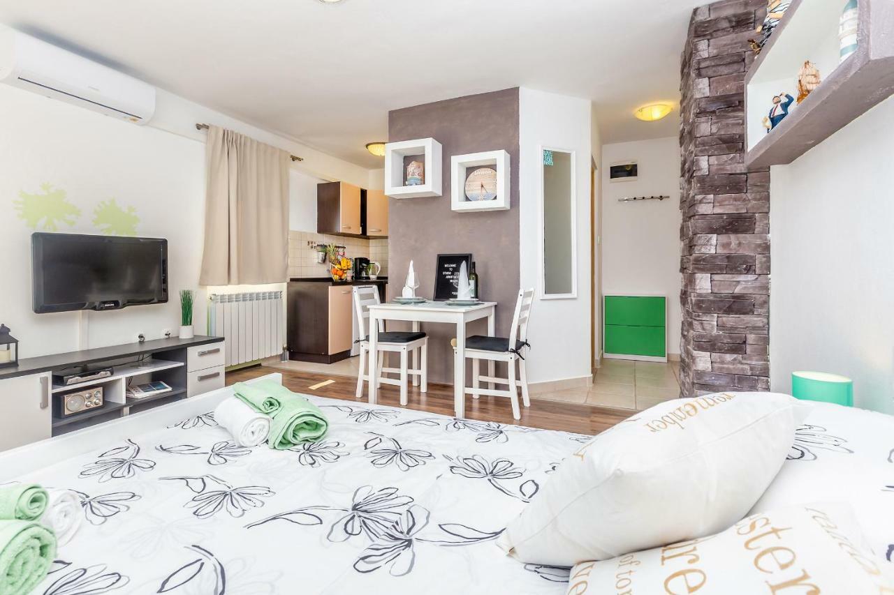 Ferienwohnung Studio Apartman Magdalena Omišalj Exterior foto