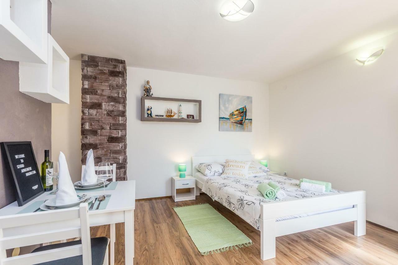 Ferienwohnung Studio Apartman Magdalena Omišalj Exterior foto